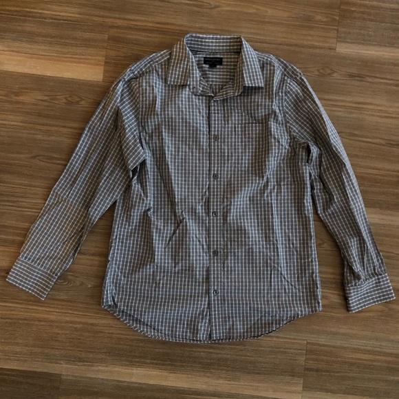 Men’s Slim Fit Banana Republic Button Down Shirt - Picture 2 of 9